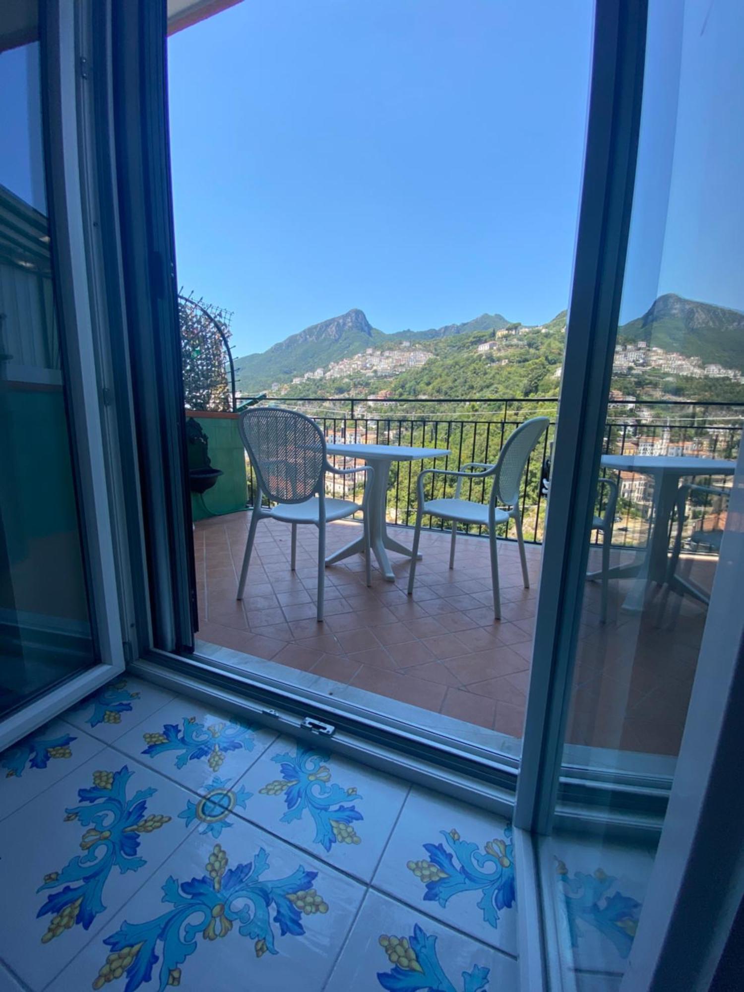 Apartmán Panoramic Flat Amalfi Coast - Sea View 1 Vietri Exteriér fotografie
